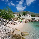 Tatil Evi Ritsa House *
